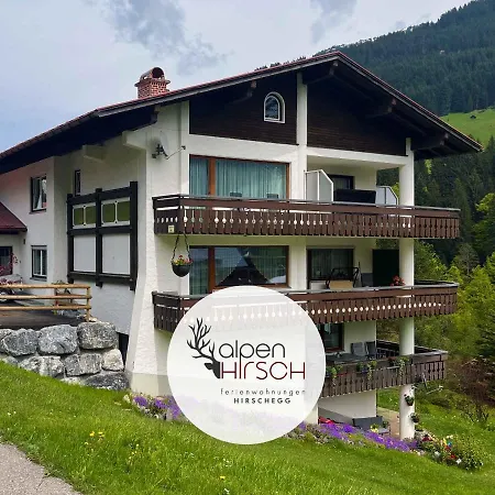 Alpenhirsch - * Hirschegg (Vorarlberg)