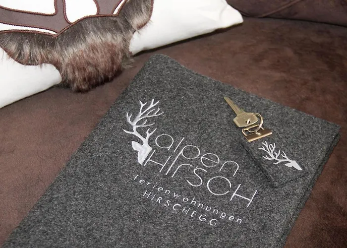 Alpenhirsch - * Hirschegg (Vorarlberg)